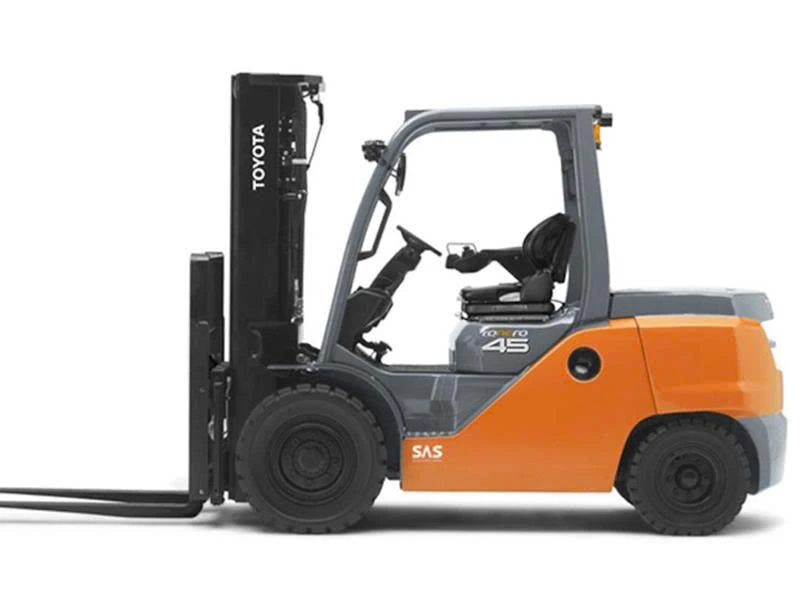 XE NÂNG DẦU TOYOTA 4.5 TẤN