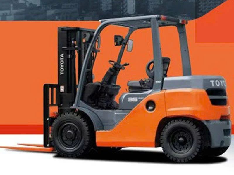 XE NÂNG DẦU TOYOTA 3.5 TẤN