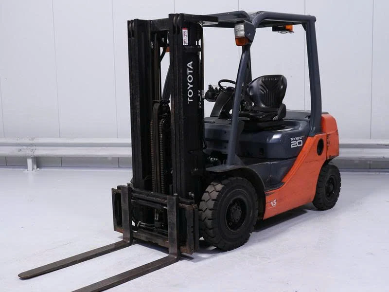 XE NÂNG DẦU TOYOTA 2 TẤN